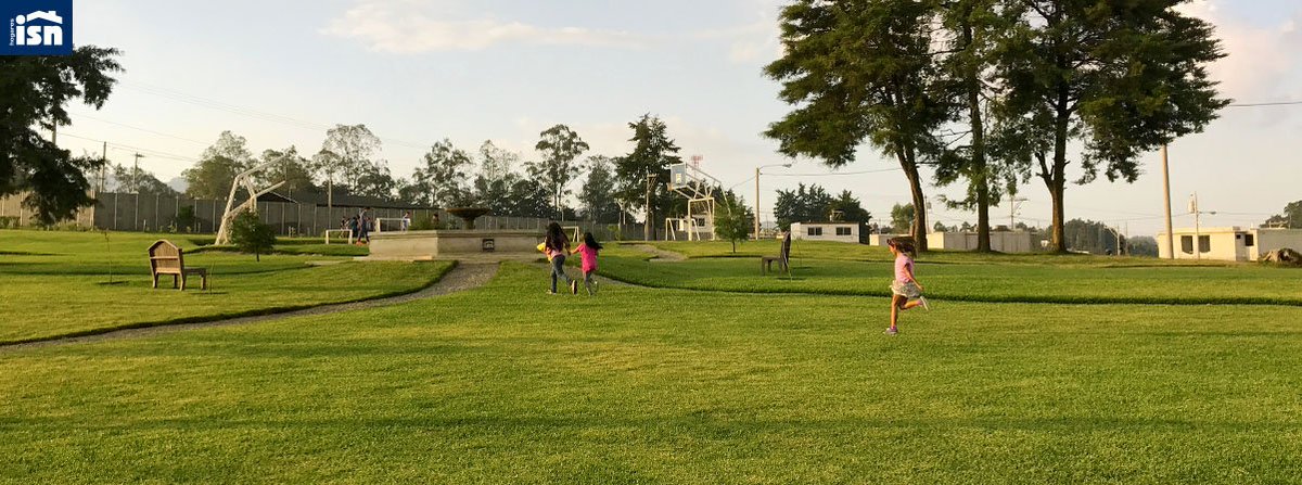 Razones para vivir alrededor de áreas verdes
Muchas personas buscan un pequeño escape del ruido y el estrés de la ciudad, un lugar rodeado de árboles, tranquilo y verde.  Más Información: goo.gl/Fb2MYm
#HogaresISN