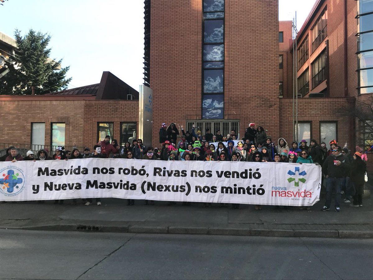 Rcat3535's tweet photo. #HuelgaNMV @SindicatoNMV @DiarioConce @estrellaconce @CNNChile @biobiotv @senadornavarro @SuperDeSalud  Han pasado 43 dias de huelga isapre Nueva Mas Vida, y aun nada, nuestra DIGNIDAD como trabajadores ha sido vulnerada. https://t.co/zDBJoa7za0