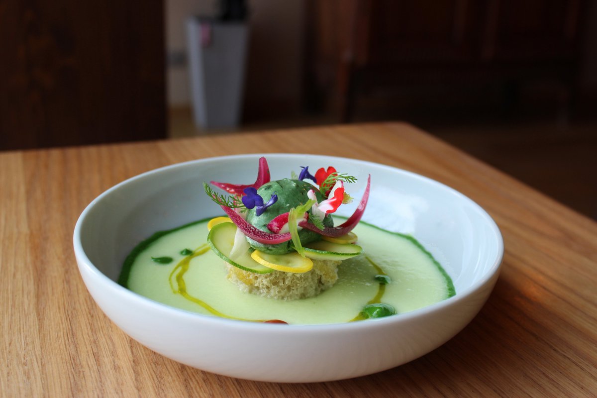Origine Bleue Pa Twitter Chevre Fermier Et Spiruline Fraiche Sur Un Petit Gateau A L Huile D Olive Legumes Croquants Et Gaspacho Concombre Spiruline Fraiche Merci Au Chef Jean Baptiste Riviere Et A L Equipe Du