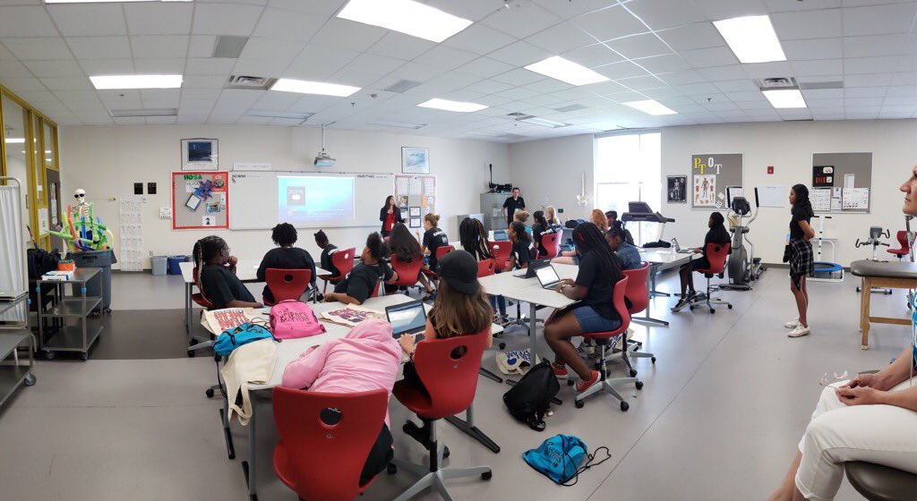 TechEmRVA's tweet photo. #Alexa Workshop during Full STEAM Ahead 2018 at the Chesterfield Career and Technical Center, a great finish to our Alexa Week Lineup! @CapTechListens @codeVirginia @drewfirment @AlexaRVA @alexadevs #RVA #FullSTEAMAhead #siliconvalleyofthesouth #python https://t.co/M3x85WEHu7