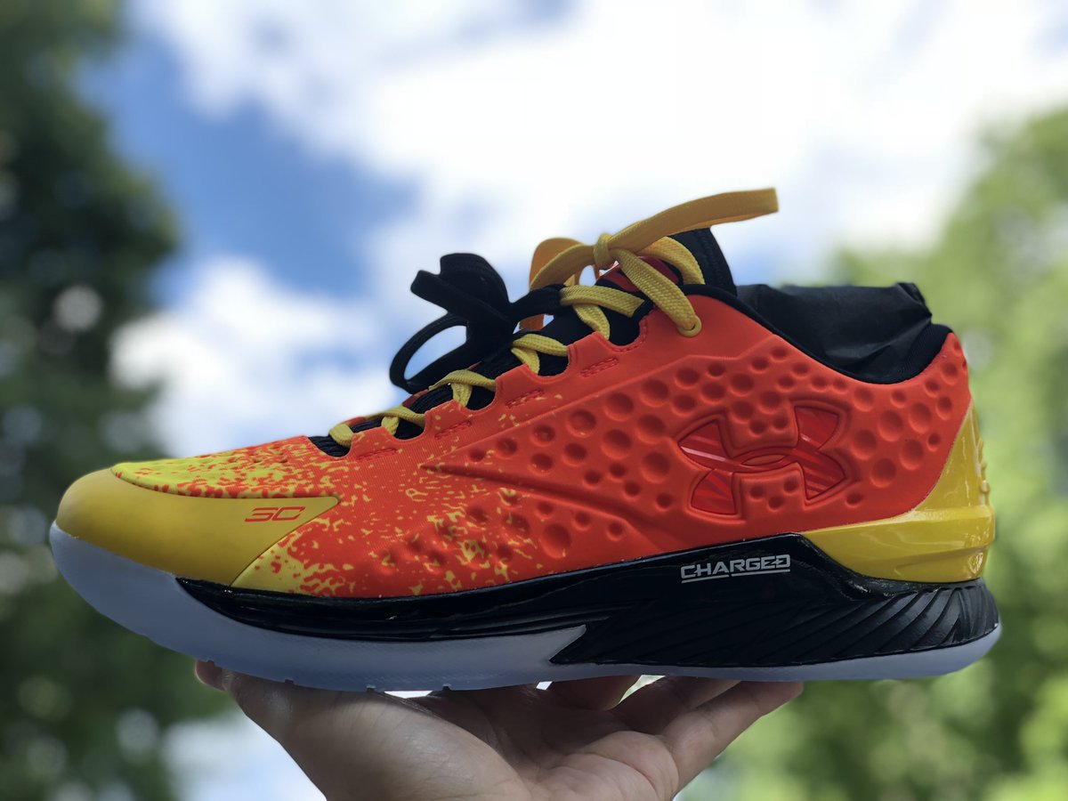 IcySoleOnline's tweet image. Thank you to my friend over at @UnderArmour for making sure I landed this @Premium_Co x @mlbassembly collab on the @StephenCurry30 ICON (limited to 25 pairs).