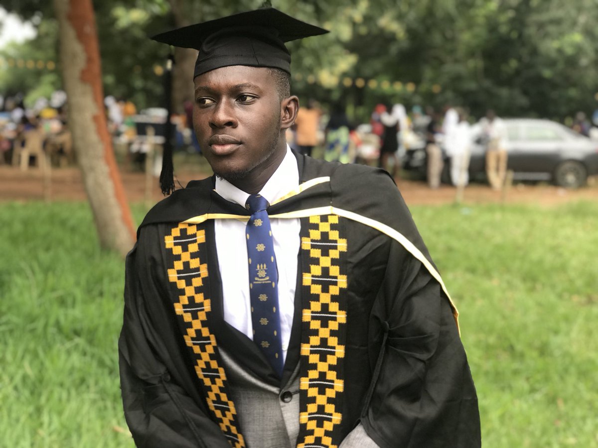 Me_kekeli's tweet photo. To greater beginnings
To family ❤️
To friends I would forever call family. 

We made it. #UGCongregation #ClassOf2018. https://t.co/veX5DTjs8E