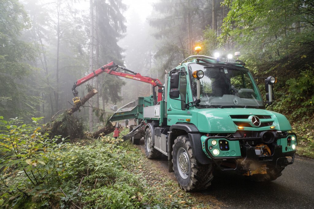 MEqOfficial's tweet photo. Mercedes-Benz Special Trucks is for the first time represented with its own stand at #interforst2018. #unimog https://t.co/TnOJOMrj3t