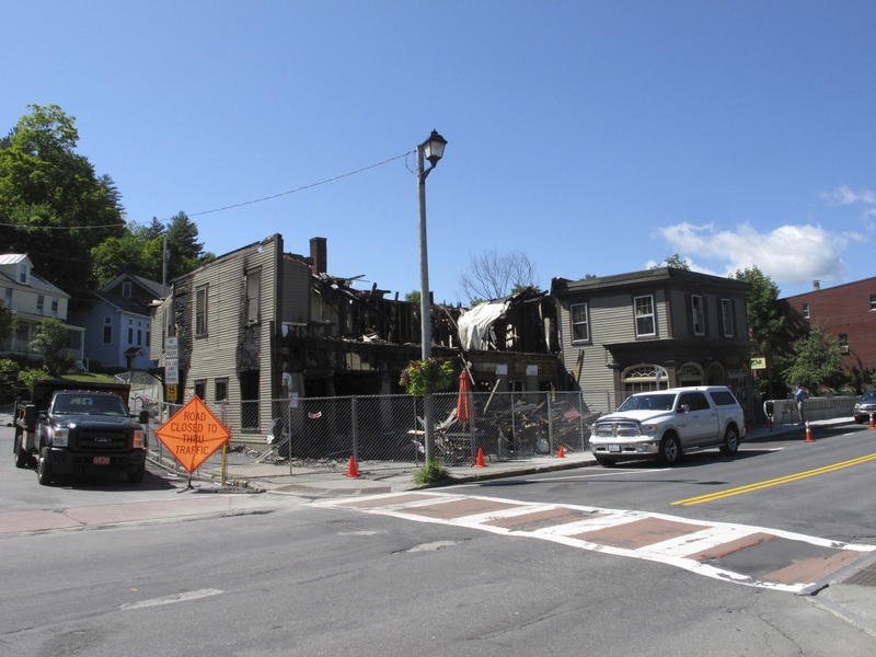 LISTEN: Resilient Woodstock Weekly Still Delivers Paper After Fire Guts Offices dlvr.it/QcF276 https://t.co/ICJy1Lurne