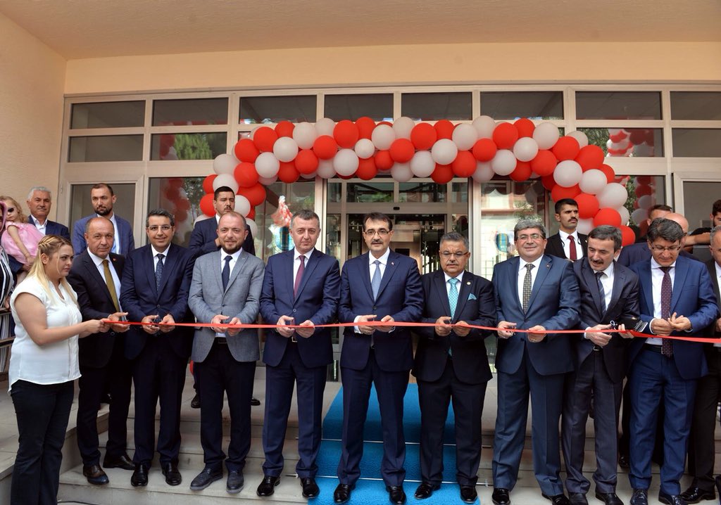 fatih_donmez's tweet photo. Tarihimizin kuruluş ve kurtuluş şehri, ata toprağımız Bilecik'ten gelen davete memnuniyetle icabet ettik. Köklü medeniyetimizin kadim değerlerini bugüne taşıyan Bilecik'i daha yukarılara taşımak için var gücümüzle çalışmaya devam edeceğiz. https://t.co/0gMi09iK2e