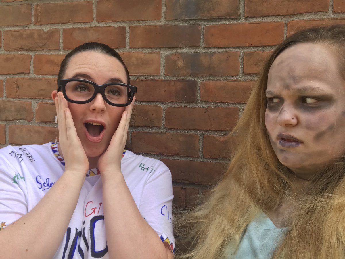 xdontblametayx's tweet image. alright @taylorswift13 @taylornation13, we got our costumes ready, just no tickets for #repTourDetroit! we are die hard swifties &amp;amp; all we want is to experience rep tour! please help us out, we’d be forever grateful ❤️🐍