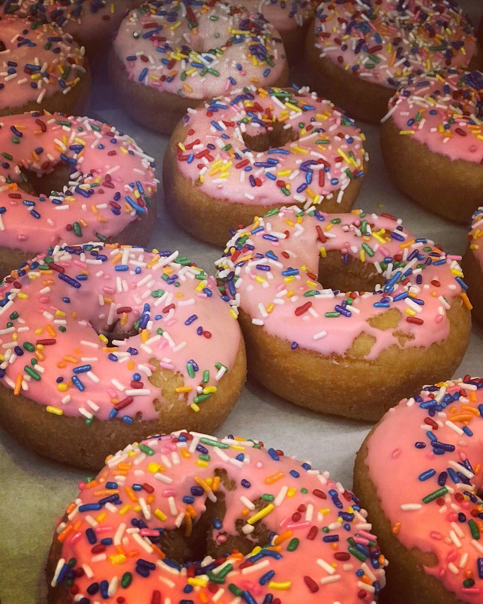 What diet?! Our classic doughnut with sprinkles is the perfect post-dayclub treat. Did we mention we’re located in the middle of the #LasVegasStrip?🍩