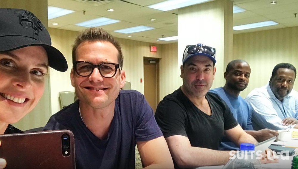 Specter Litt STRONG! 📷 : <a href="/sarahgrafferty/">Sarah Rafferty</a>

Watch the season premiere of #Suits online NOW: usanet.tv/2E6g2B3