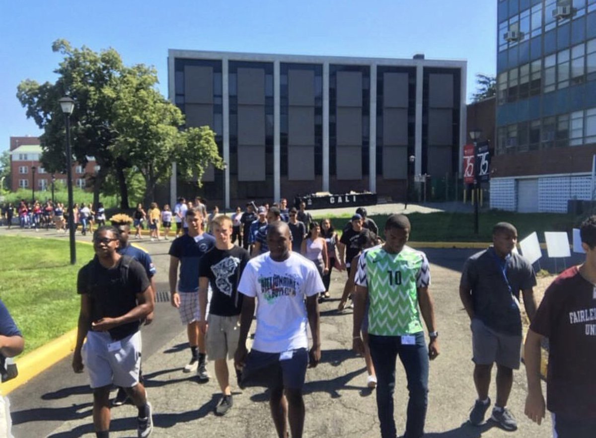 FDUStudentUnion's tweet photo. Last week FDU Metro’s Orientation Leaders helped new students get ready for their first semester. We’re very excited to welcome the class of 2022! (📸 credit: @fdudeanofstudents) #FDUMetro #FDUStudentUnion #FDUStudentLife https://t.co/YUXoy02BsP