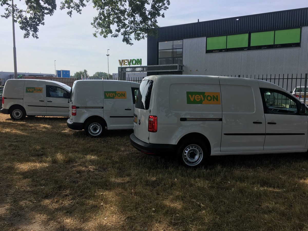 VevonBV's tweet photo. Wij zijn klaar voor de kermis! @gemeentetilburg #tilburgsekermis https://t.co/oGeHuxvYIX