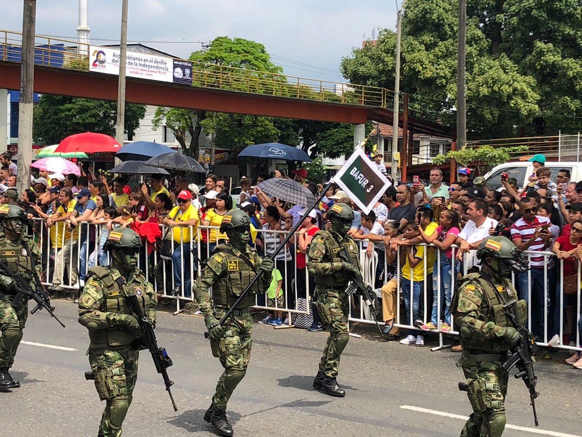 NoralbaGarcia's tweet photo. Con orgullo nuestro #Bafur también hace parte del desfile #20DeJulio @GobValle @DilianFrancisca https://t.co/9ocgGyJKj2