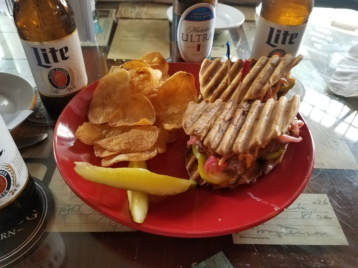 TheRaisedGlass's tweet photo. First stop on Sandwich Crawl 2018 @GrandwichGR . @BlueDogTavern  Great chicken! Maybe a different bread?  #raisedglass https://t.co/Gb2lJUKmSG