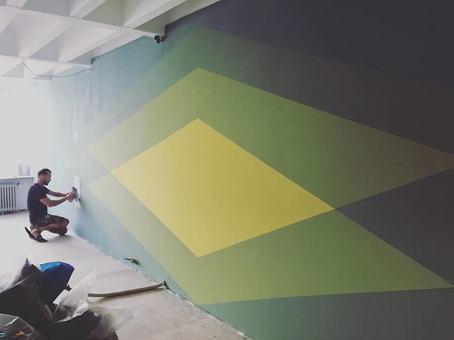 markmusdesign's tweet photo. We are working on a very exciting space project for car dealer Pillenstein... And counted with the artistic touch of @julianvogelart & Sina for some of the installations. .
.
.
#Pillenstein #interiordesign #nürnberg #design #painting #graffiti #julianvog… https://t.co/CYs3kZRNPk https://t.co/wqRoDgim3U