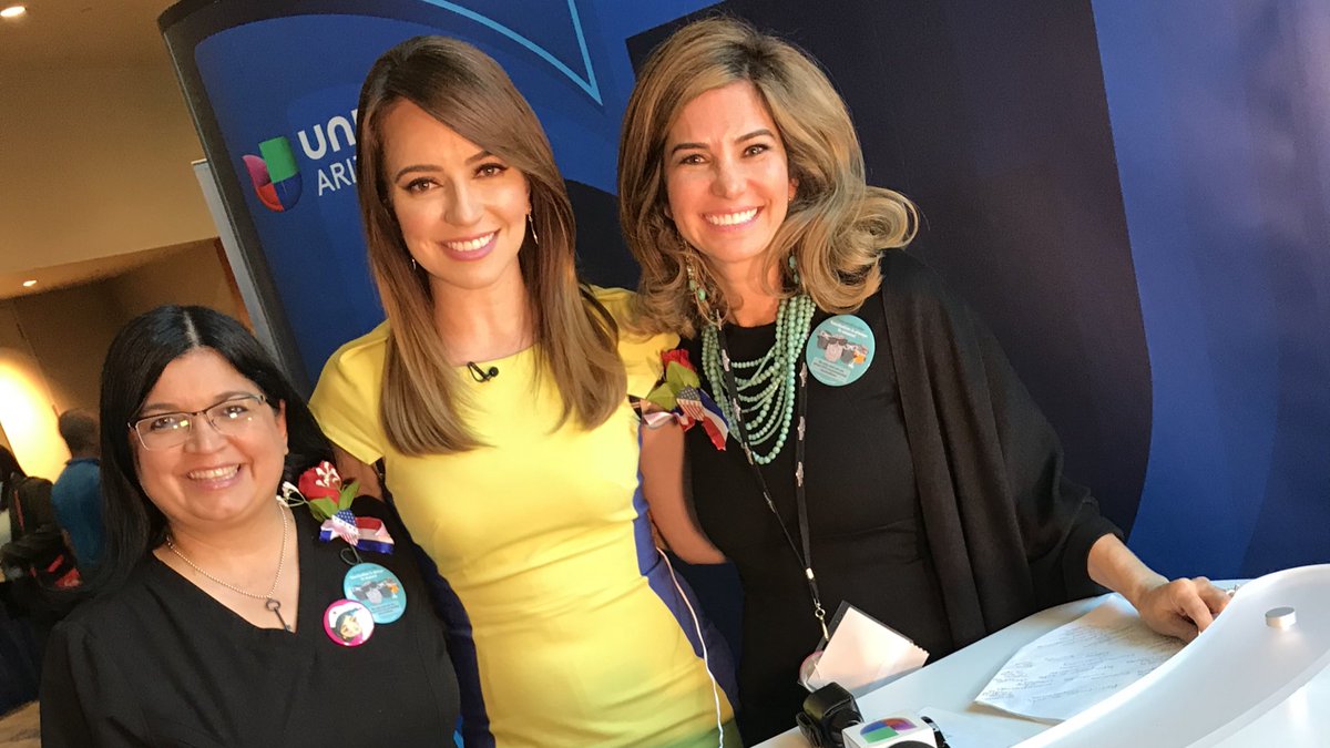 LatinaStrongDr's tweet photo. Last day @LULAC in downtown Phoenix providing education on #Health #PneumoccalPneumonia  in the Expo Hall 10-5 #ACIP #PreventiveMedicine #AdultVaccination #LatinoHealth #LatinaStrong #NAHNPhx #JuntosAdelante #LULAC18 #IamLULAC https://t.co/oBaiYSc9q0