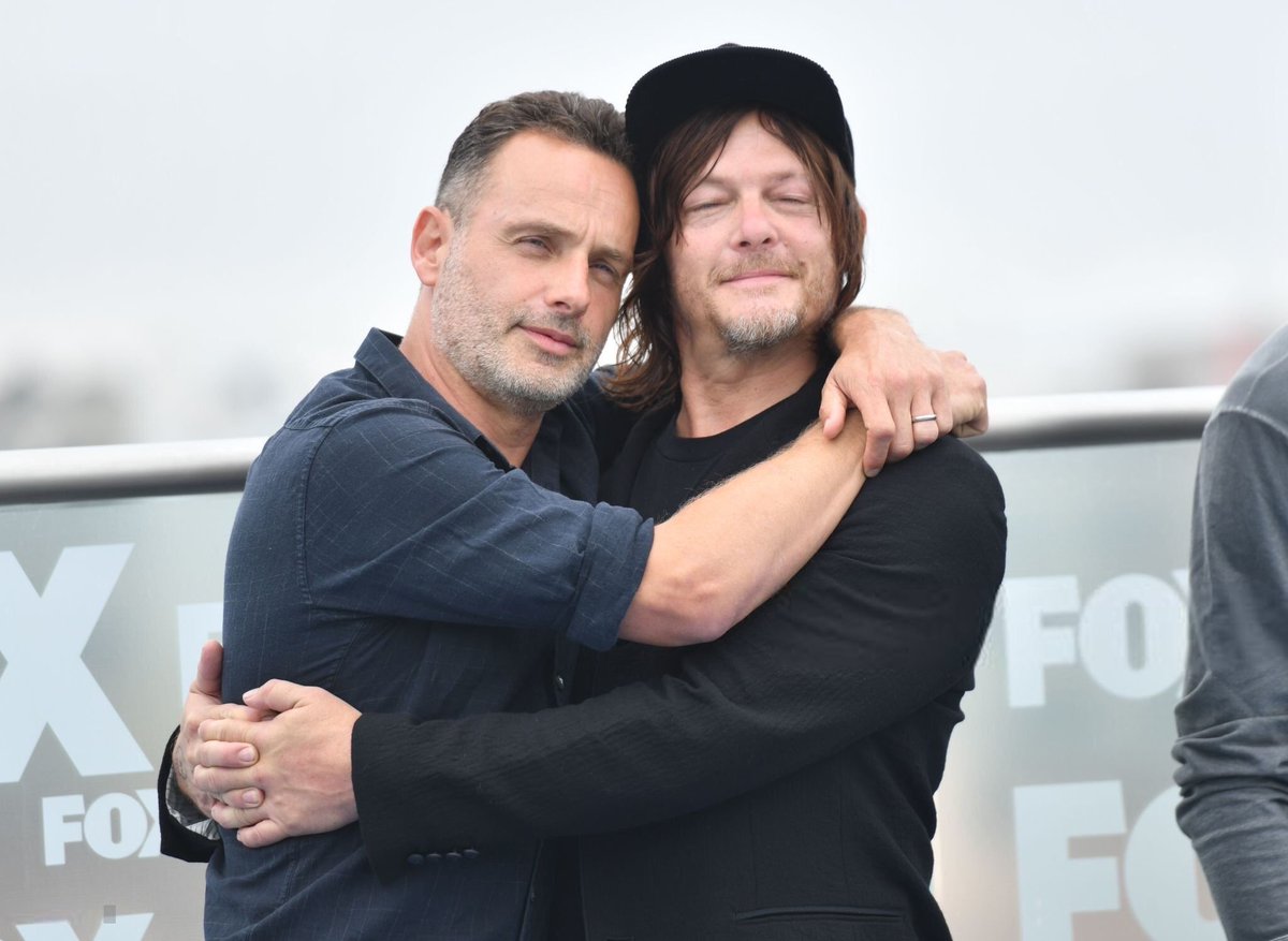 tvadikto's tweet photo. Esta temporada, este par se separa. 💔

#TheWalkingDead #SSCC2018 #SSCC #SDCC18 https://t.co/JKVAzehKoI