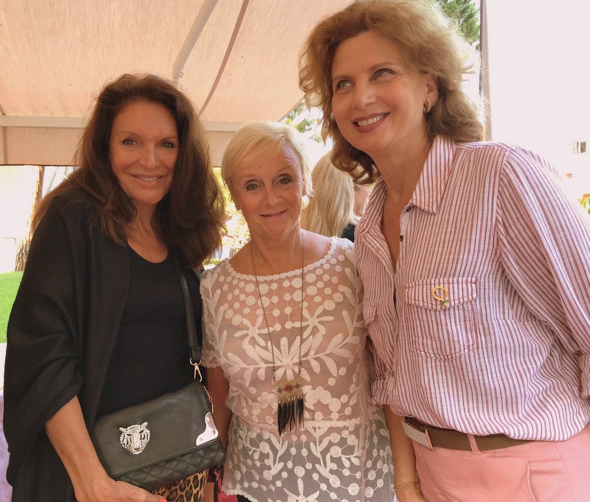 RichBlason's tweet photo. DERIEFING DE LA COMPAGNY ARTISTIQUE DES FEMMES LEADERS MONDIALES DE MONACO @SAScharlene @palaismonaco @FemmesEco @FemmesInfluence #charity #Monaco #femmes https://t.co/BuI6Wy0Op0