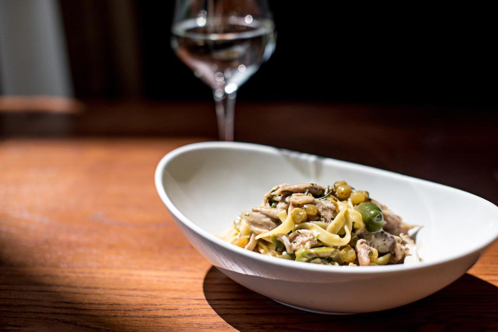 OpenTableCA's tweet image. Hop on over to @kachkapdx @BroadviewHotel @TheGwenChicago @DonettoATL + more for rabbit dishes we&apos;re #craving: bit.ly/2LwokJT #FridayFeeling