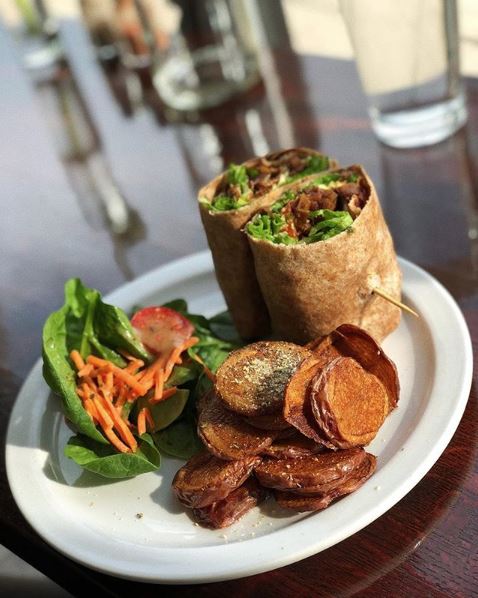 We're not sure what we're more excited about, the fact that it's Friday or <a href="/alicia/">alicia</a>.highlan