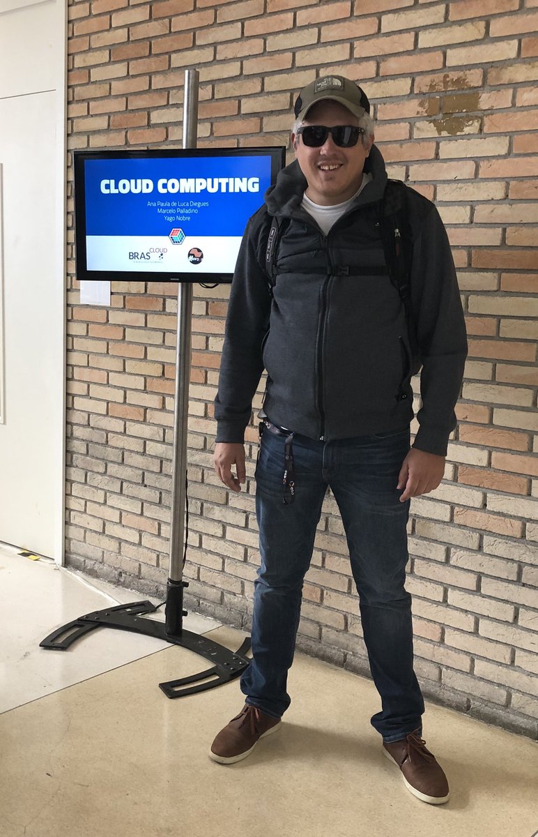 jrvlima's tweet photo. #cloud #tdc #tdc2018 #avenuecode muito boas palestras essa manhã na trilha de cloud TDC #k8s #openshift #awsbilling #datalake #serveless #awscases https://t.co/ssS7PY4Fjn