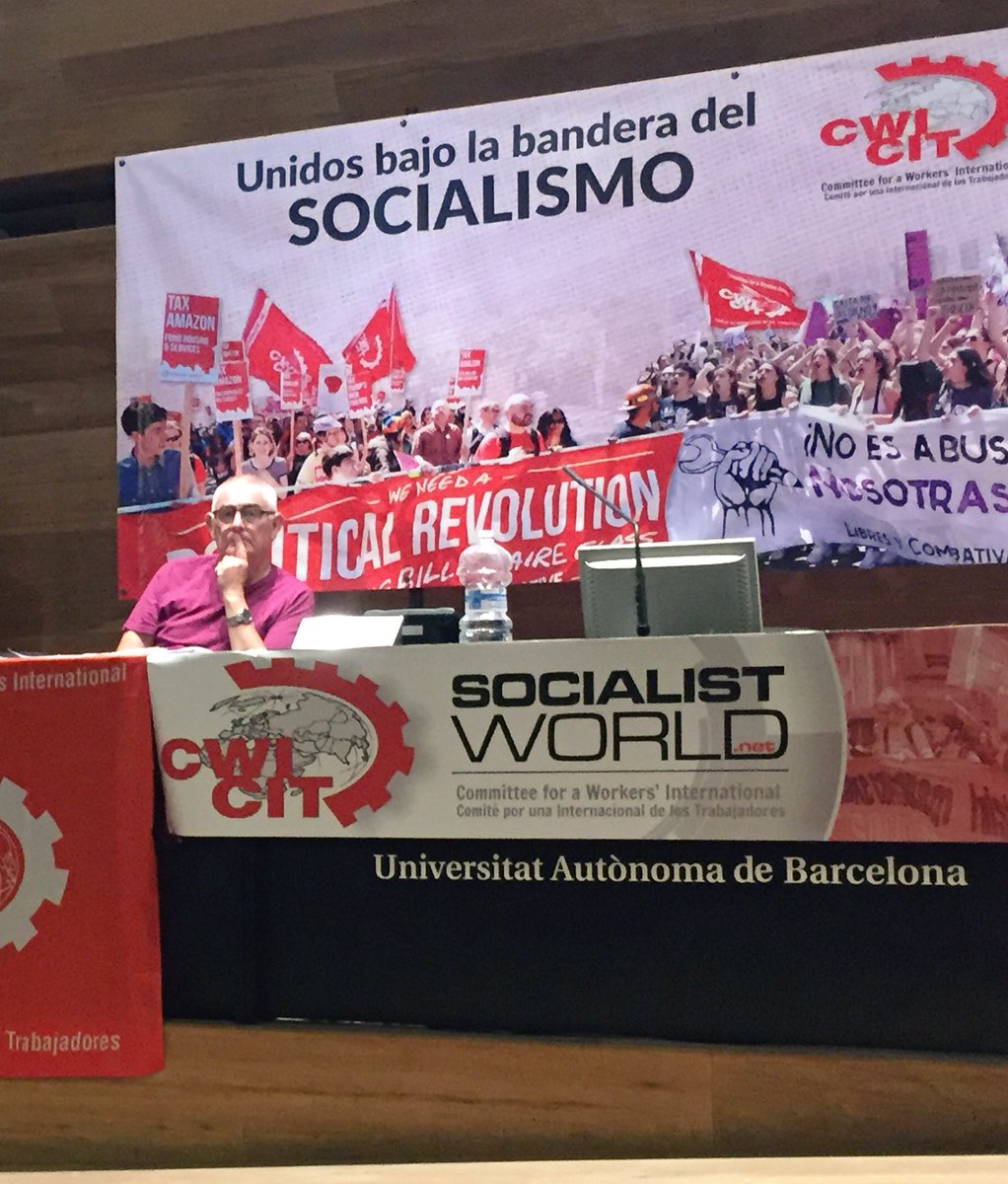 IzquierdaRevol's tweet photo. La camarada Carla de @IzquierdaRevMx informa del terremoto político que sacudió México el pasado 1 de julio con la victoria de AMLO, y las perspectivas para las masas oprimidas, la lucha de clases y la izquierda revolucionaria en la 2ª economía de América Latina. #CWISummerSchool https://t.co/61jQ0X8Zu5