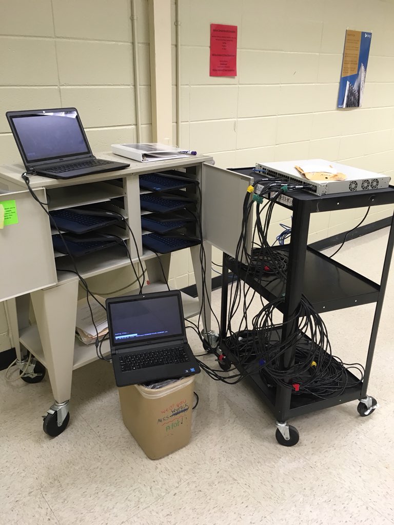 davidthetech's tweet photo. Rolling mobile cart deployment station in action https://t.co/EfwxIiDWxy