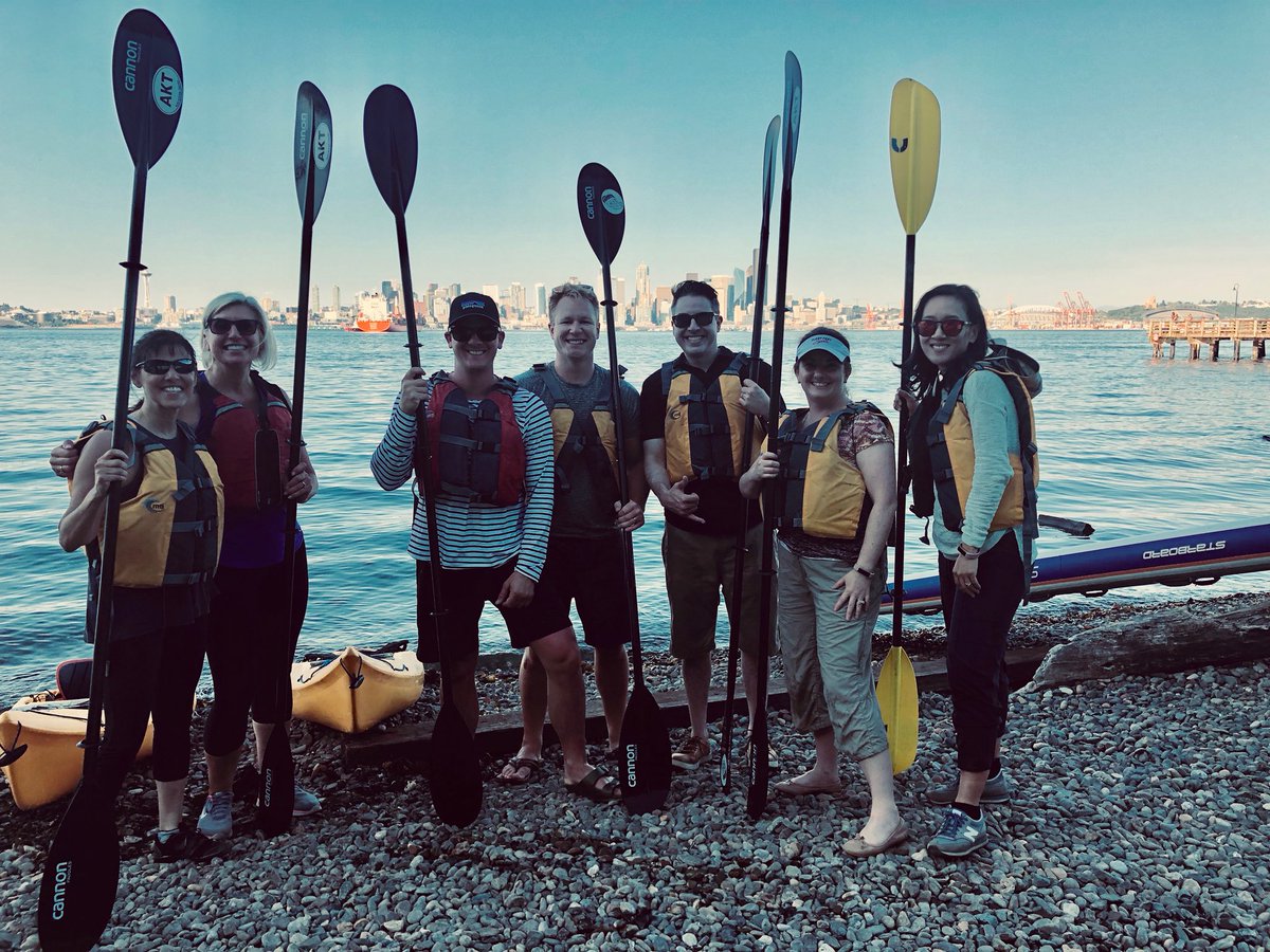 MsGin74's tweet photo. After work kayaking adventure with my fellow recruiters from @ParkerLynch in #Seattle #myjobsmorefun ‼️ https://t.co/ZC0H8jdaZo