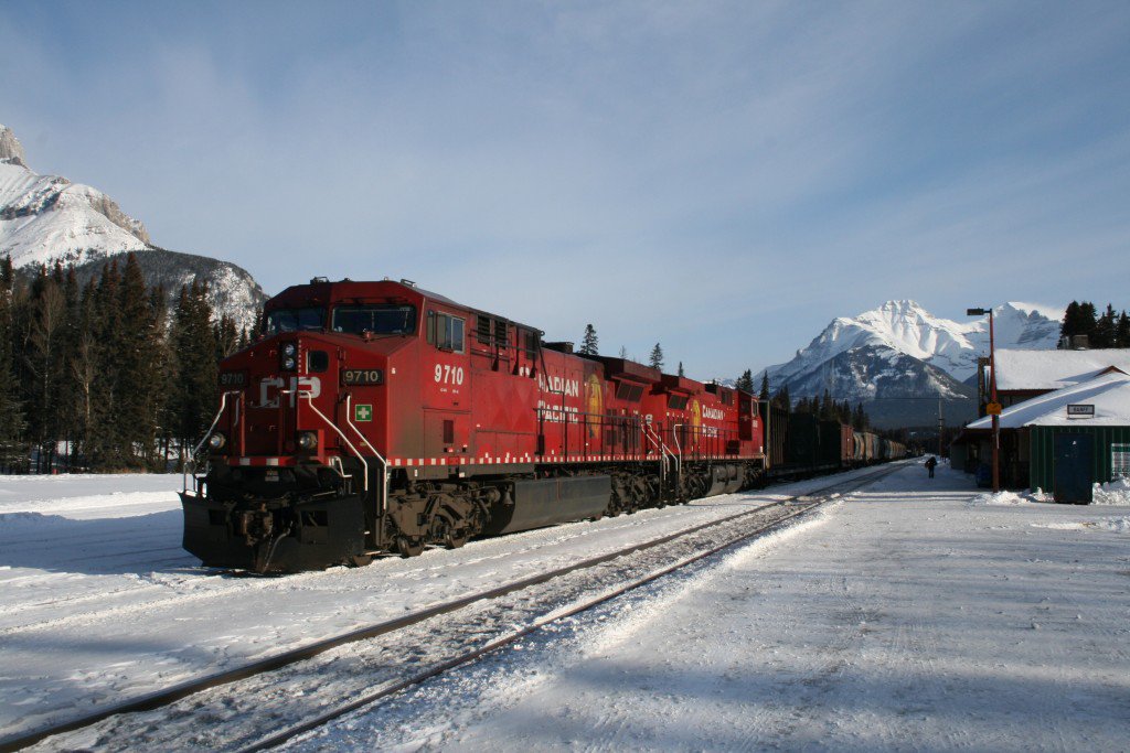 TeamstersRail's tweet image. Laval, QC, July 20, 2018 – Members of the Teamsters Canada Rail Conference (TCRC) at Canadian Pacific (CP) voted 64.7% to ratify a four-year agreement covering over 3000 conductors and locomotive engineers. teamstersrail.ca/Teamsters_Rati…