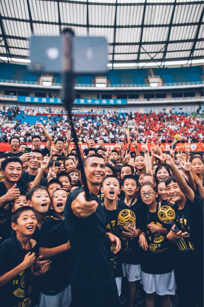Cristiano's tweet image. Inspired by your passion for the game. Thank you China for another incredible experience! Always believe.

#NikeFootball #CR7 #CR7Tour