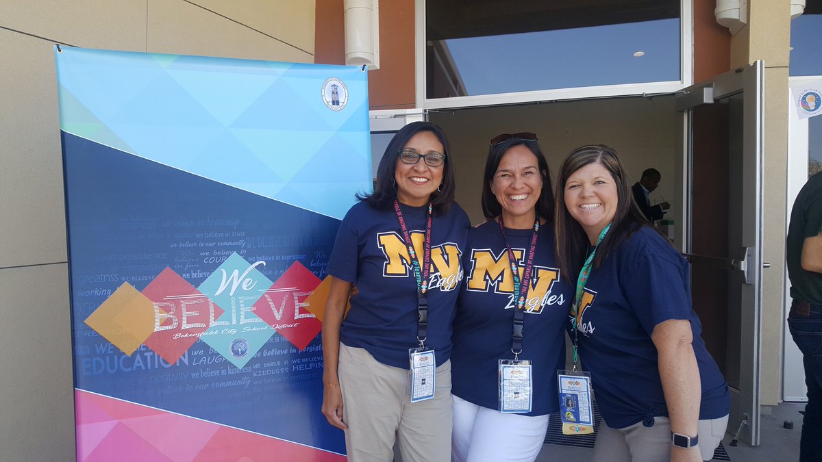 Representing Mt. Vernon with my peeps!  💛💛💛love these ladies <a href="/LuqueSteffani/">Steffani Luque</a> <a href="/drehererin1/">Erin Dreher</a> #teamBCSD #WeBelieve #TeamMtVernon
