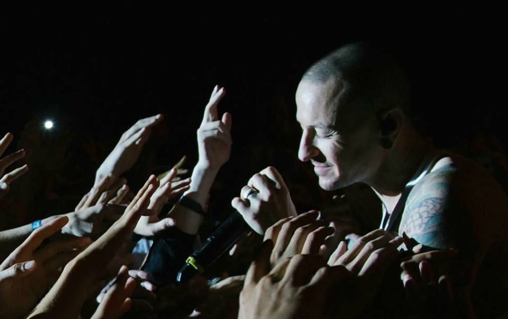 chepena_n's tweet photo. When life leaves us blind, love keeps us kind.” 
One year ago, the world lost a beautiful soul! Grew up listening to his music and I still do.
#ChesterBennington we miss you ❤️and we will never forget you! Rest in peace, angel!
#ChesterBenningtonForever https://t.co/kQAamKepy2
