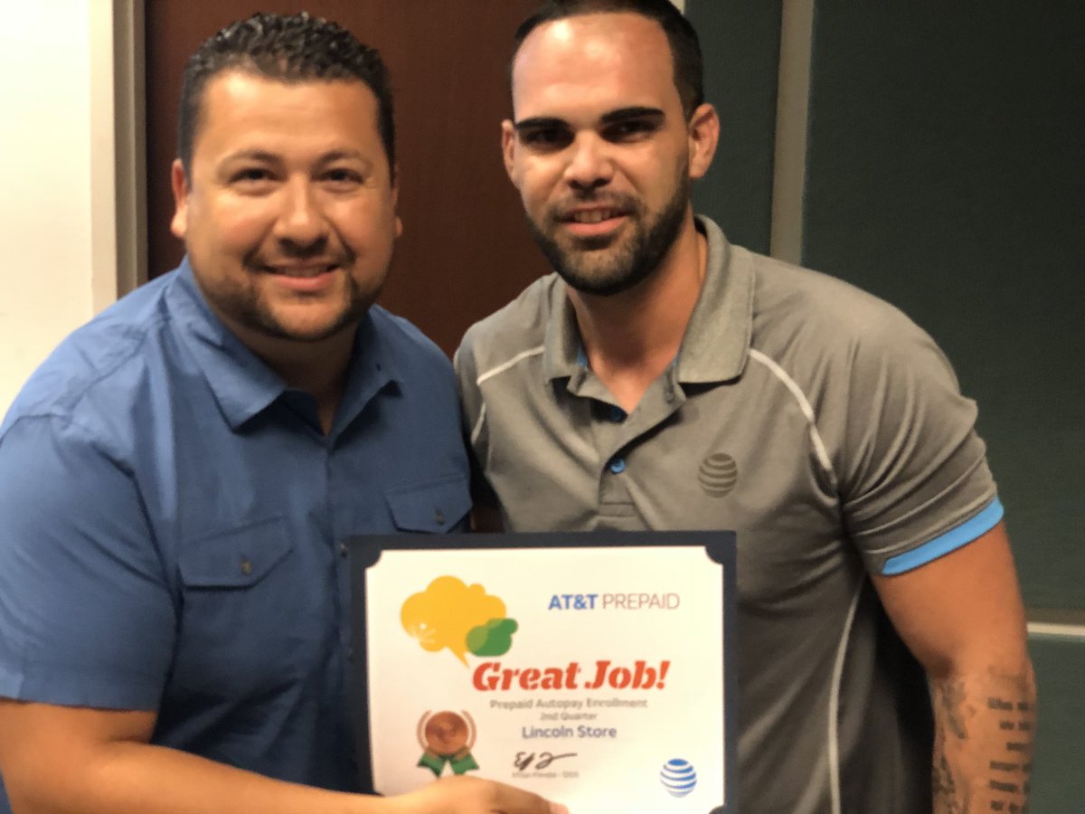 Lincoln_store's tweet image. 2nd QUARTER RECOGNITION MEETING!! Our team being recognized for our perfomance in key areas for our business ! POSTPAID VOICE GAs and AUTOPAY ENROLLMENTS (549 autopay enrollments in Q2 🔥🔥🤯🤯) #SazonCompleto #WorldDomimation #LegendaryLincoln