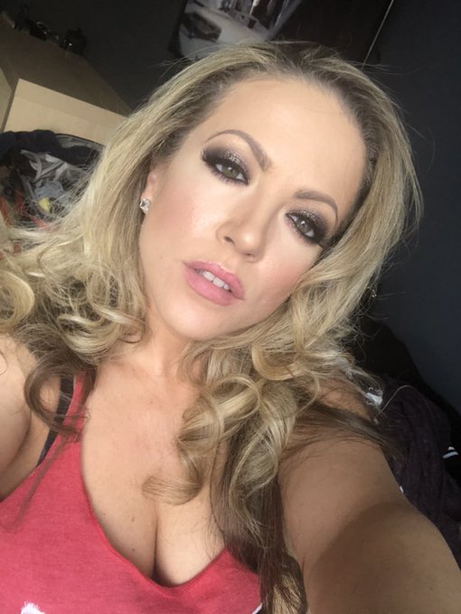 Shooting today with these sexy bitches @AngelinaCastroX @missgialove https://t.co/tRn0M8ZGXM<a class="tags" href="/tag/angelinacastrox">@angelinacastrox</a><a href="/tag/rt"class="tags"><span>#rt</span></a><a href="/tag/cheeseheads"class="tags"><span>#cheeseheads</span></a>