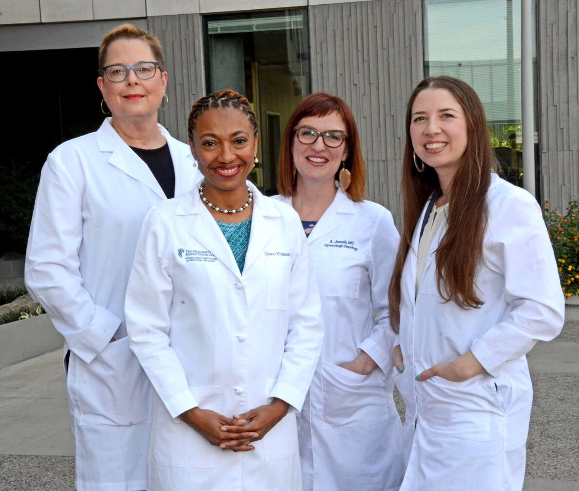 TerryTsueMD's tweet image. When u need an expert that dedicates their life and work to curing ovarian and uterine cancer, call our renowned gynecologic oncologists @ the Women’s Cancer Center #kucancercenter