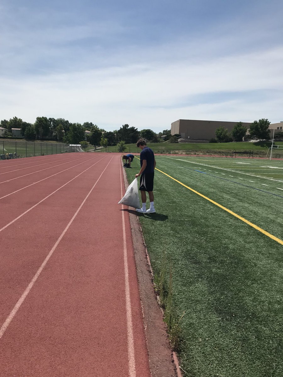 GangSalt's tweet photo. #FilthyHandsFriday with the gang cleaning up the track and practice field 😤😤 30 lbs of weeds picked up. Shout out to Stephen with the biggest load. https://t.co/j09zPGIExU