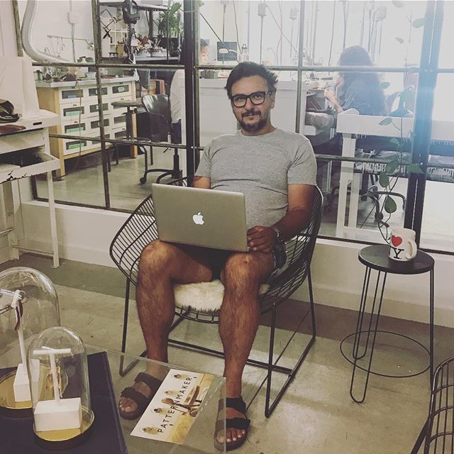 @gordiejames6 enjoying the perks of his new job! #relaxingwhileworking #casualfriday #alwayscasual #morningbrew ift.tt/2L7VWOy