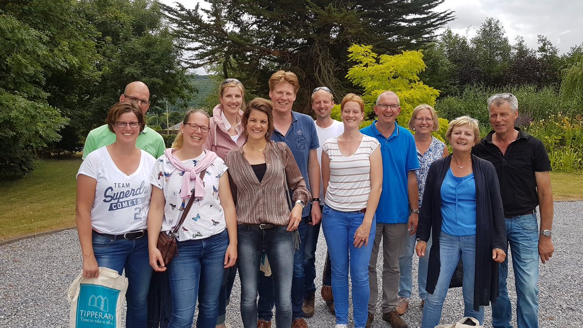 Longwayscider's tweet photo. We had 13 Dutch visitor to the @Longwayscider today. All famers chatting about apples #irishcraftcider and @OriginGreen #tipperaryfood @VisitTipp https://t.co/oDX2bdgkTt