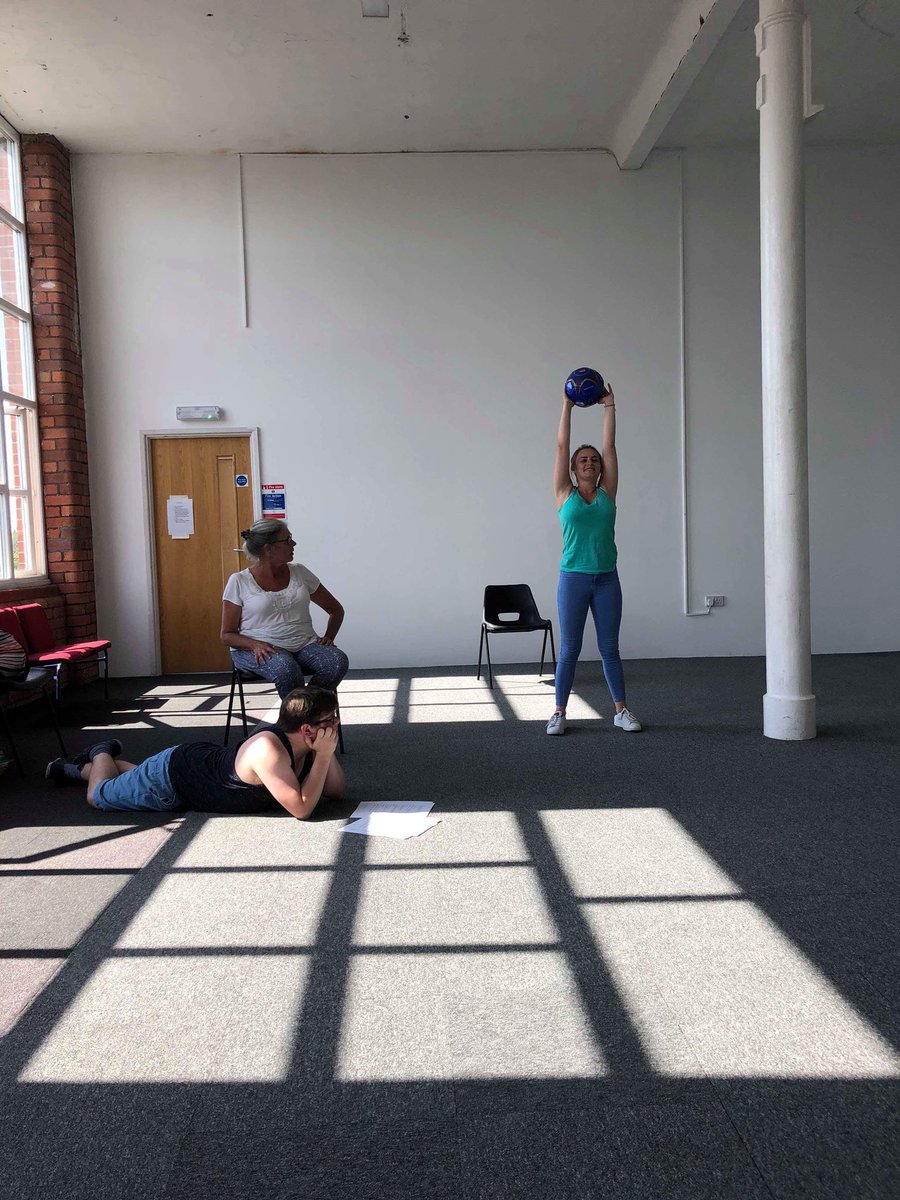 MrFudgeLTD's tweet photo. Rehearsal photos from a fabulous day working on specific scenes. #ToOldTraffordMyFirstLoveandMe #TOTMFLAM #MUFC #MancMade #Play https://t.co/FLam3EmqHy