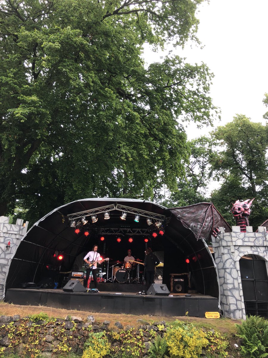 CastlewoodRocks's tweet photo. Turbulence bringing their classy musicianship to the Hornbeam stage now. Great band. Super tight. Big sound https://t.co/QBN4rBbbZ3