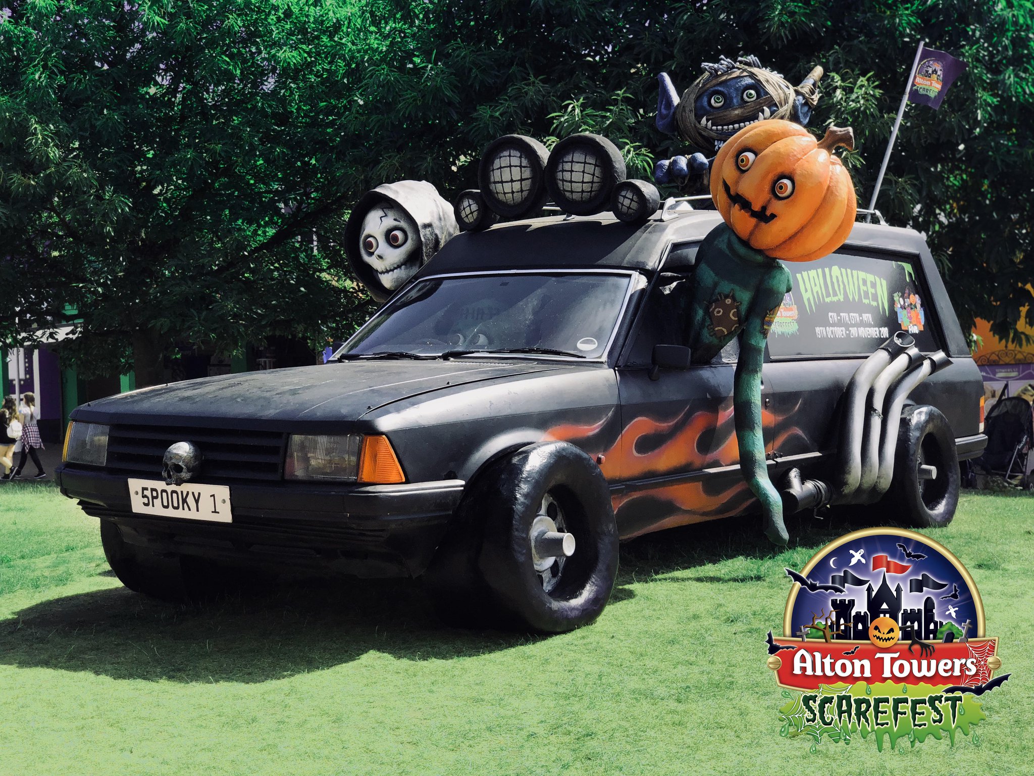 Alton Towers Resort On Twitter The Hearse Is Back Will You Be Joining Us This Scarefest To Ride Wickermanride In The Dark And Try Out New Scare Maze Project 42 Book Now