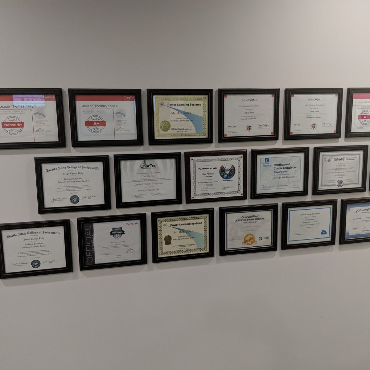 DentalPC's tweet photo. Check out how much our Wall of Fame has grown! Congrats to our hardworking #DPCteam!
#HappyFriday #dentist #dental #dentists #dentaltech #HIPAA #Comptia #coredial #connectwise #planmeca #chartec #sonicwall #fscj #storagecraft #comptiaplus #jacksonville #duval #orlando https://t.co/7r5z3fUDwf
