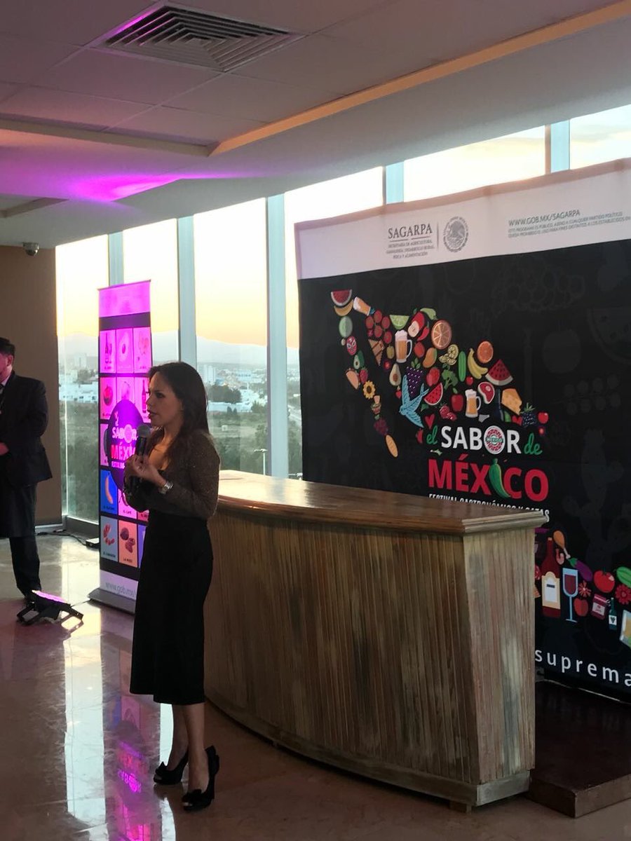 LizQuintero_'s tweet photo. Iniciamos en SLP la gira de catas y festival gastronómico #ElSabordeMéxico. Un gusto coordinar acciones con el Delegado de @SAGARPA_mx, @gastonsantosw y el Sec. de Turismo del estado, Arturo Esper, para fomentar los productos gastronómicos de San Luis Potosí https://t.co/tNQVyXKPZu