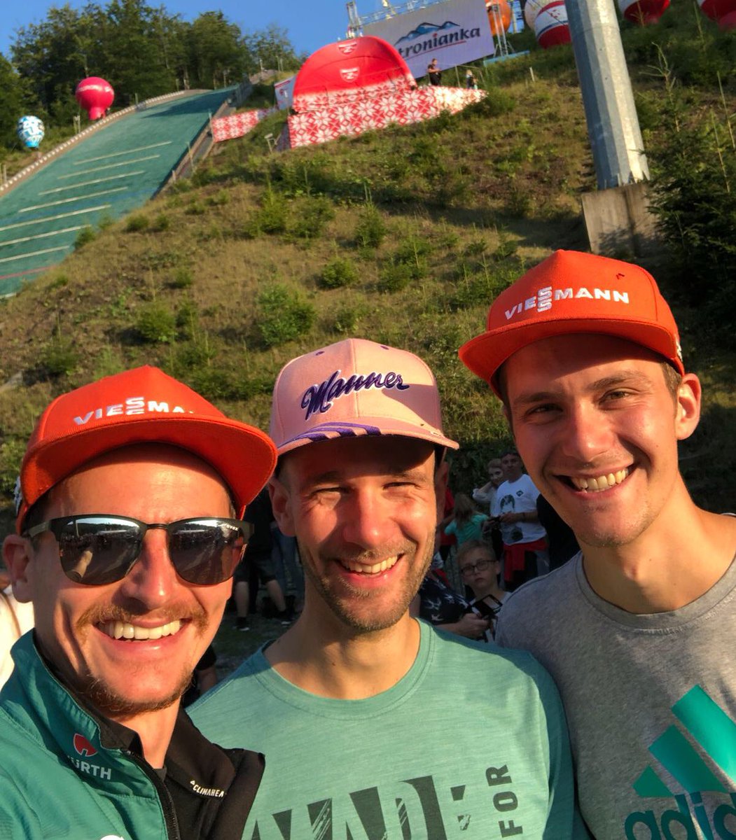 Summer is for skijumping 🤘🏼😎☀️ we‘re ready for a nice #summergrandprix weekend in Wisla 🇵🇱✌🏼#qualificationdone #viessmann #nudossi