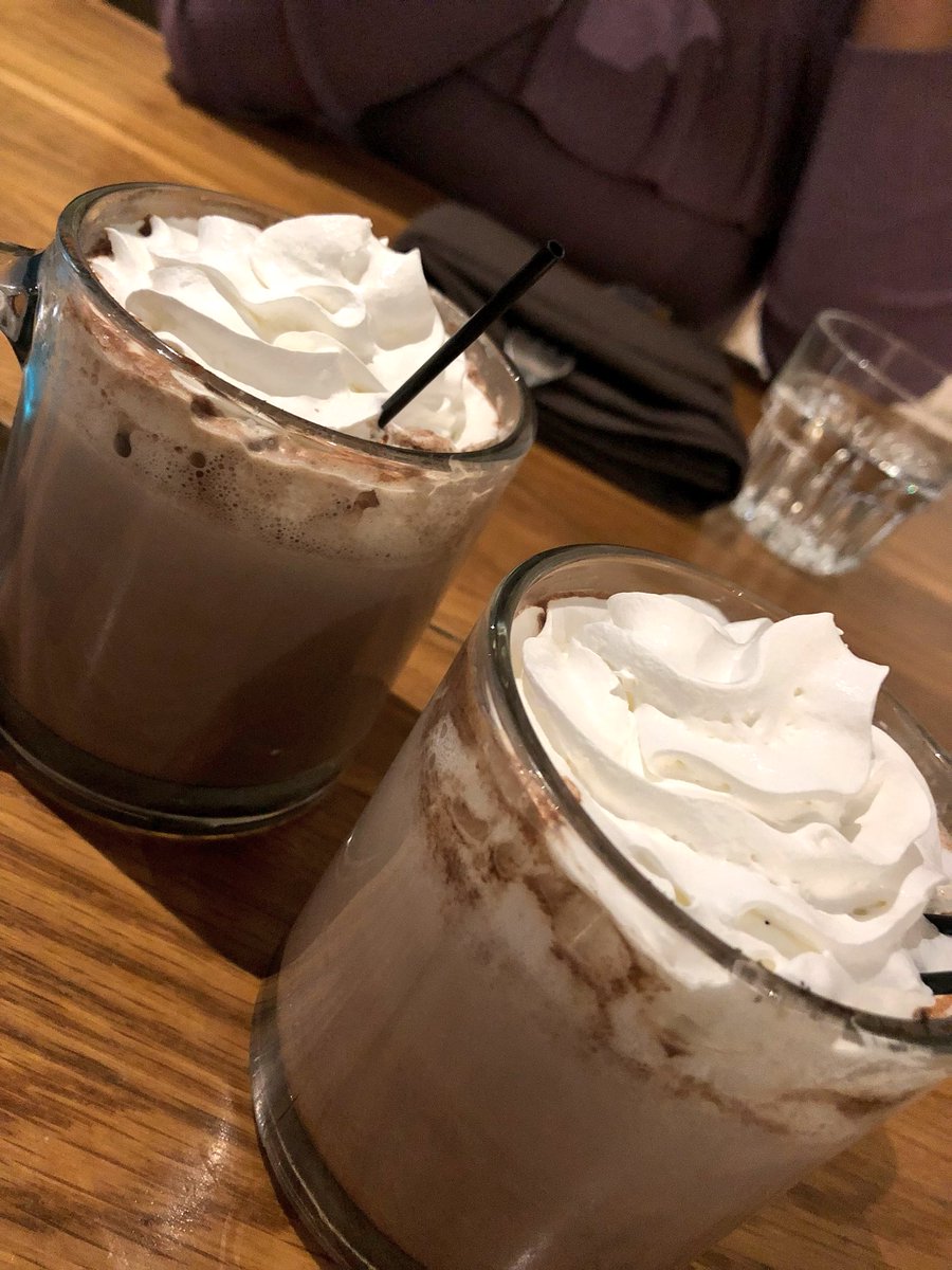 theredplate_'s tweet photo. Kaminsky’s Dessert Cafe
The Vista, Downtown Columbia 📍
Been a long week? Cool off with Kaminsky’s desserts.... sundaes, cakes, milkshakes &amp; coffe 
@kaminskyscola 
#RedPlateGotYall https://t.co/jhtiXCZvrs