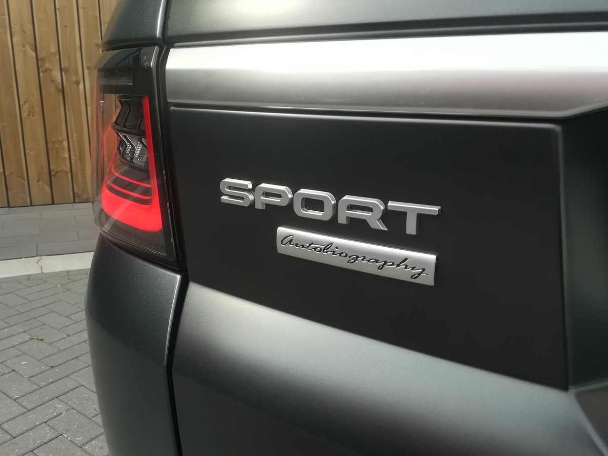 Van Mossel JLR tweet media