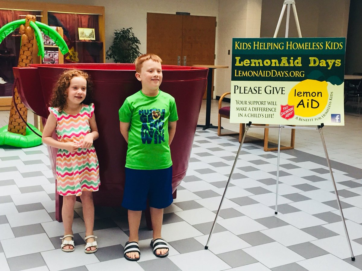kmdurbin35's tweet photo. LemonAiD Days! #salvationarmylex #SalArmyLex #somosmaxwell #vivaverano https://t.co/M1esFXRR62