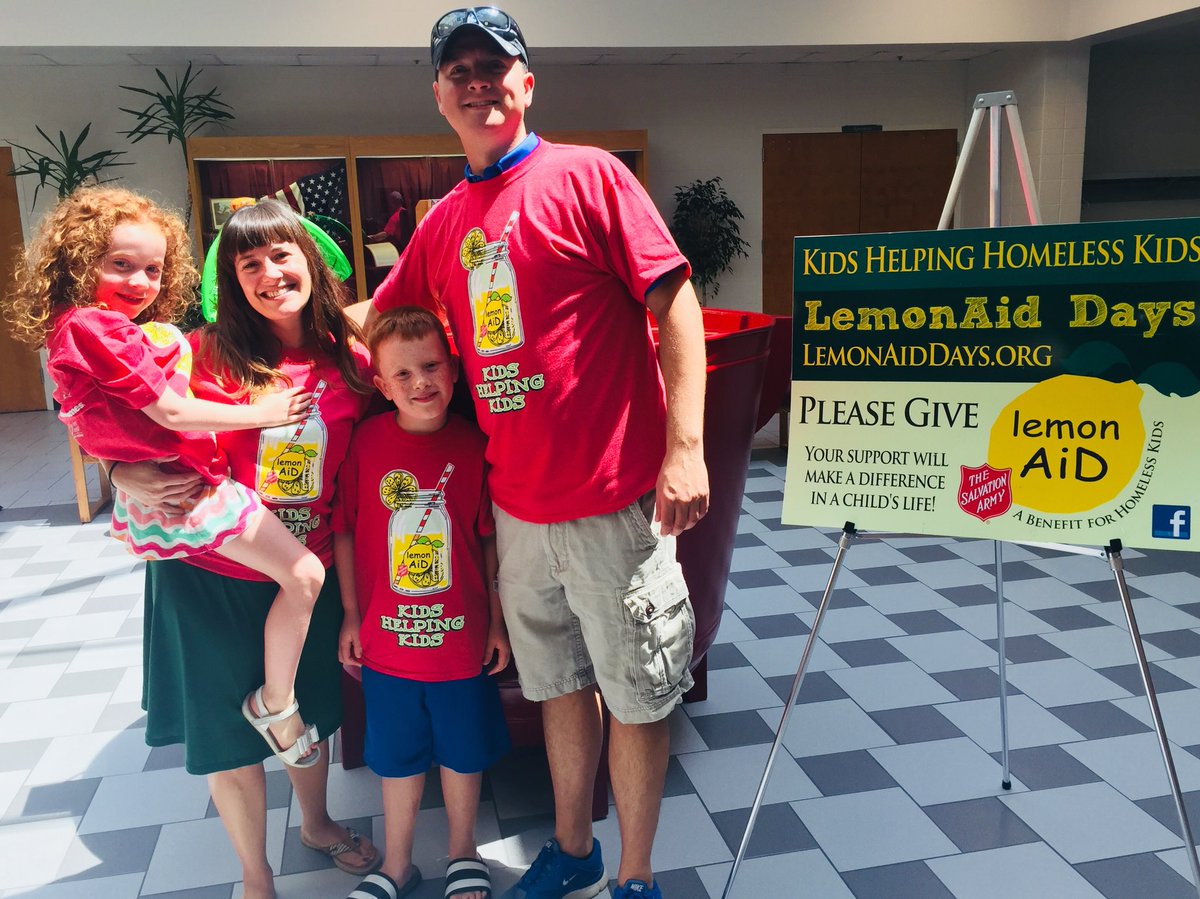 kmdurbin35's tweet photo. LemonAiD Days! #salvationarmylex #SalArmyLex #somosmaxwell #vivaverano https://t.co/M1esFXRR62
