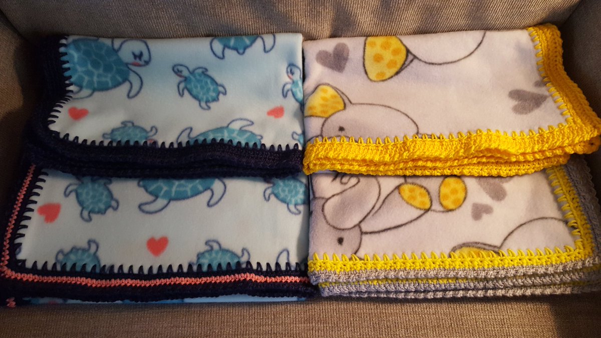 AC_DChunTeaches's tweet photo. After a couple days at #cuerockstarsequoia back on track with #babyfleeceblanket with #crochetedging for @ProjectLinus donation, 4 done, on deck...2 child size blankets #projectlinus #craftystaycation 💗🍼 https://t.co/gFTPQqoLfS