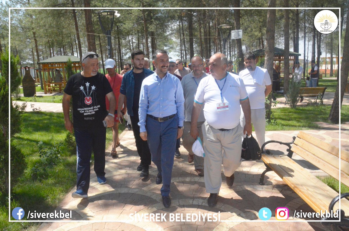 Siverekbld's tweet photo. İlçemizin turizme kazandırılması için yoğun bir çalışma yürüten Başkanımız @ResulYilmaz63, Türkiye Gazeteciler Federasyonu üyesi basın mensuplarına  70 bin m² arazi üzerinde yaptığımız yüzme havuzu ve sosyal tesisi gezdirdi. #siverek #havuz 
@RT_Erdogan @erolkaya_ist @nihatcftc https://t.co/NRiHz9buYA