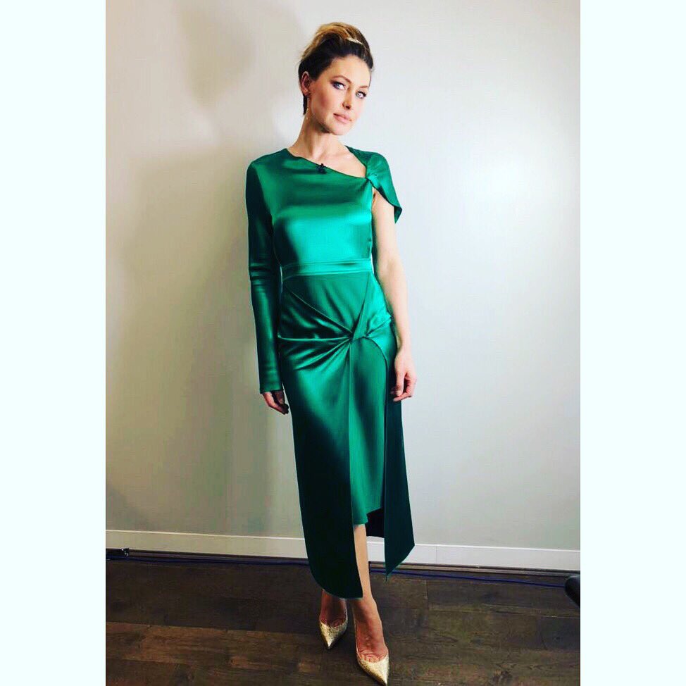 emma willis jumpsuit on the voice tonight