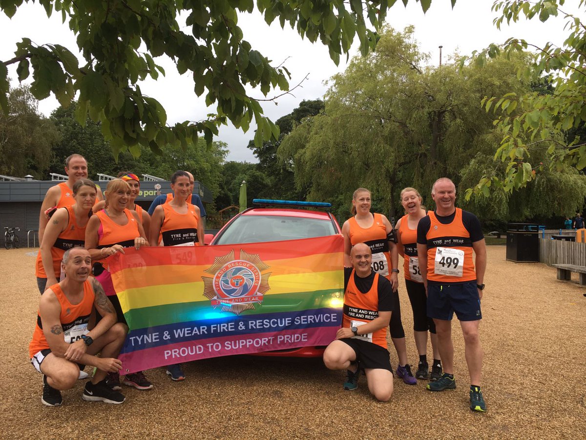 Tyne_Wear_FRS's tweet photo. Proud in our team’s support for @northernprideuk
Fantastic effort in the LGBT5K. #OneFireFamily #LGBT5KFest https://t.co/Fy4AfIQQN3